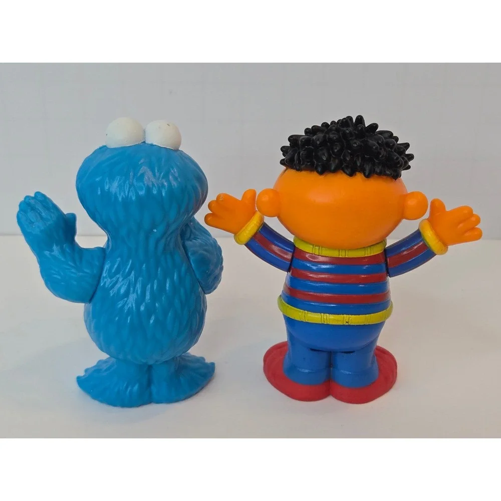 Just Play Sesame‎ Street Neighborhood Friends Cookie Monster Ernie 3